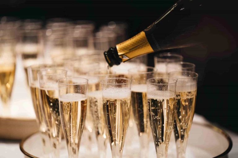 glass champagne bottle and many champagne glass manufacturer