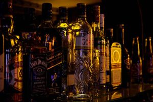 custom glass liquor bottles