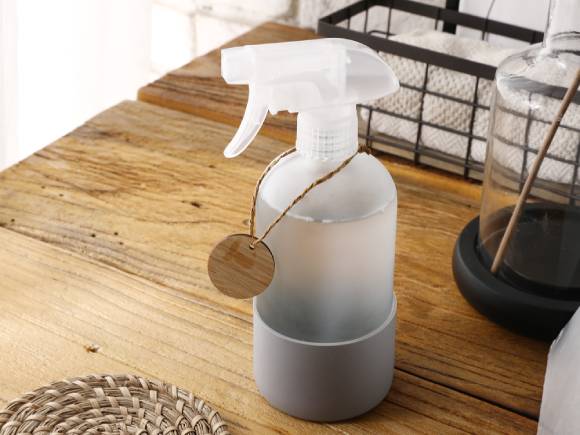 Empty Refillable Glass Spray Bottles