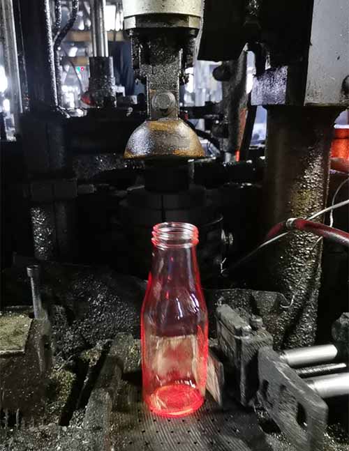 glass beverage bottle manufacture