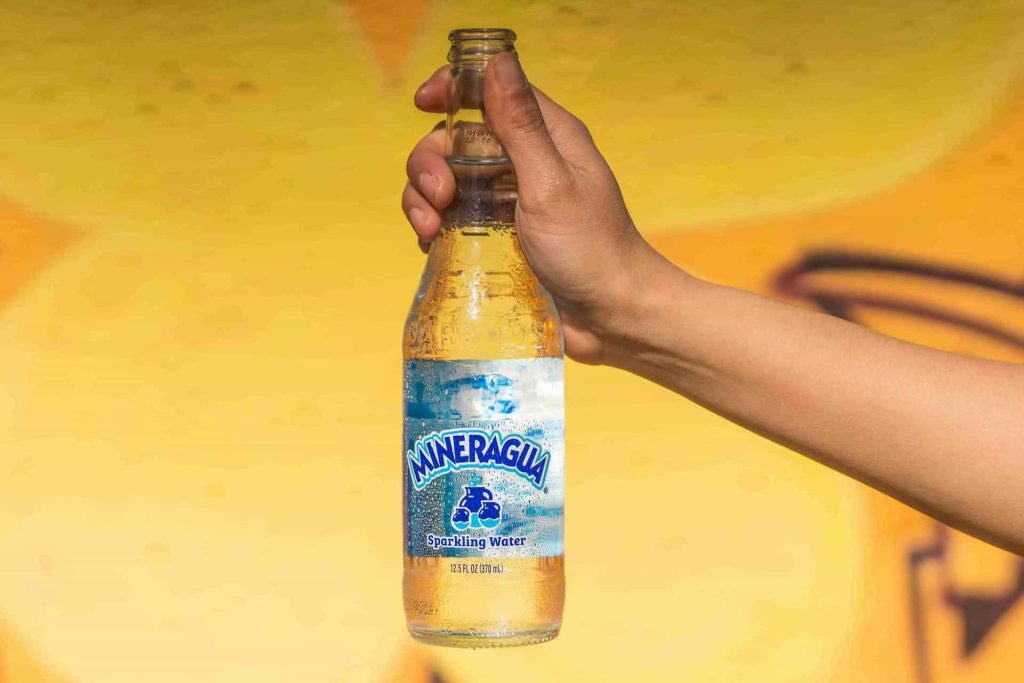 glass bottles for fizzy drinks