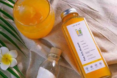 square glass juice bottle with lid supplier