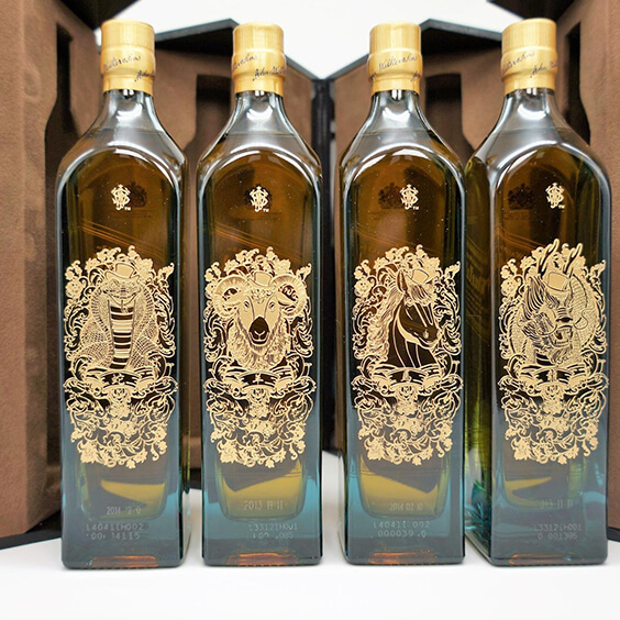 Half Pint Whiskey Bottle customized in roetell glass