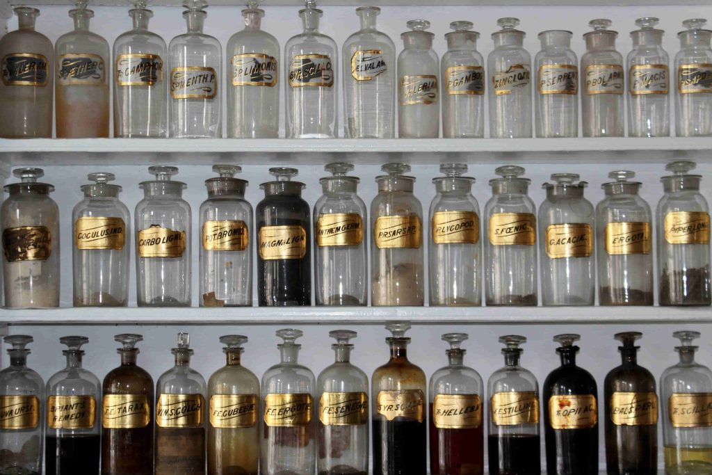 different glass apothecary jar wholesale