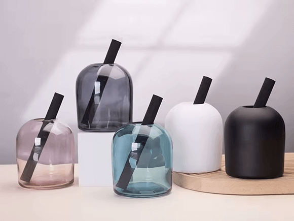 Unique Shape Aromatherapy Glass Diffuser Bottle