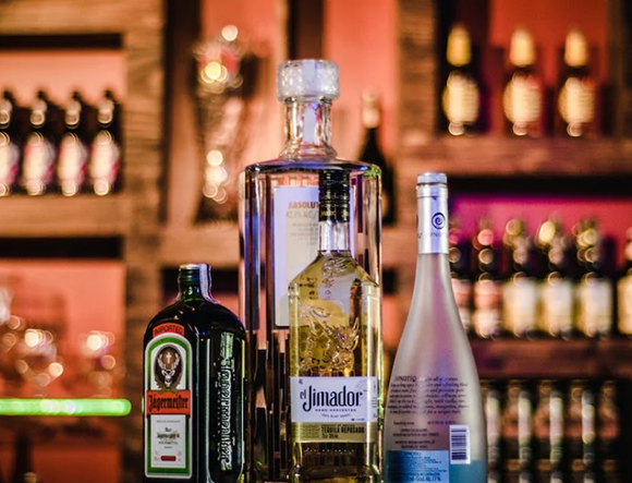 glass liquor bottle wholesale