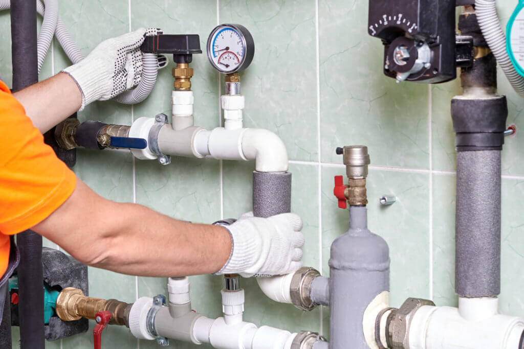 Top Plumbing Tips and Tricks Every Homeowner Should Know